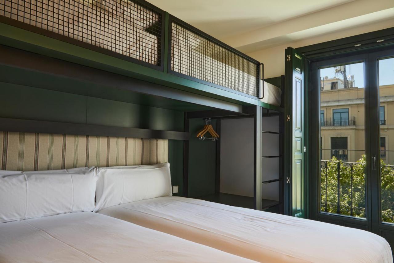 Latroupe Prado Hostel มาดริด ภายนอก รูปภาพ