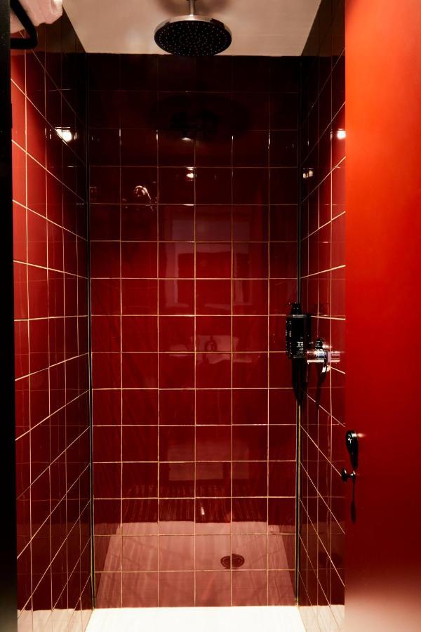 Latroupe Prado Hostel มาดริด ภายนอก รูปภาพ